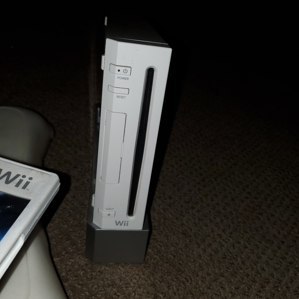 Wii - Picture 4 of 4